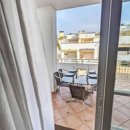 Σπίτι διακοπών Farm Village- Townhouse 2 Mins From Old Town Αλμπουφέιρα