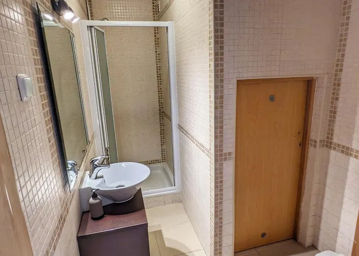 Farm Village- Townhouse 2 Mins From Old Town 펜션