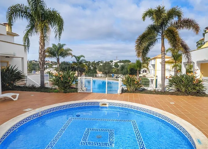 Farm Village- Townhouse 2 Mins From Old Town 펜션