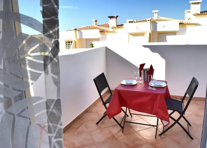 Farm Village- Townhouse 2 Mins From Old Town