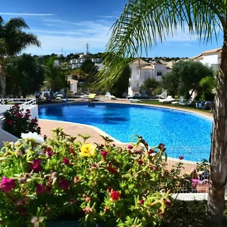 Farm Village- Townhouse 2 Mins From Old Town Albufeira Holiday home *